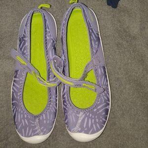 Keen Mary Jane womens 71/2 youth 6 nwot